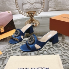 Louis Vuitton Slippers